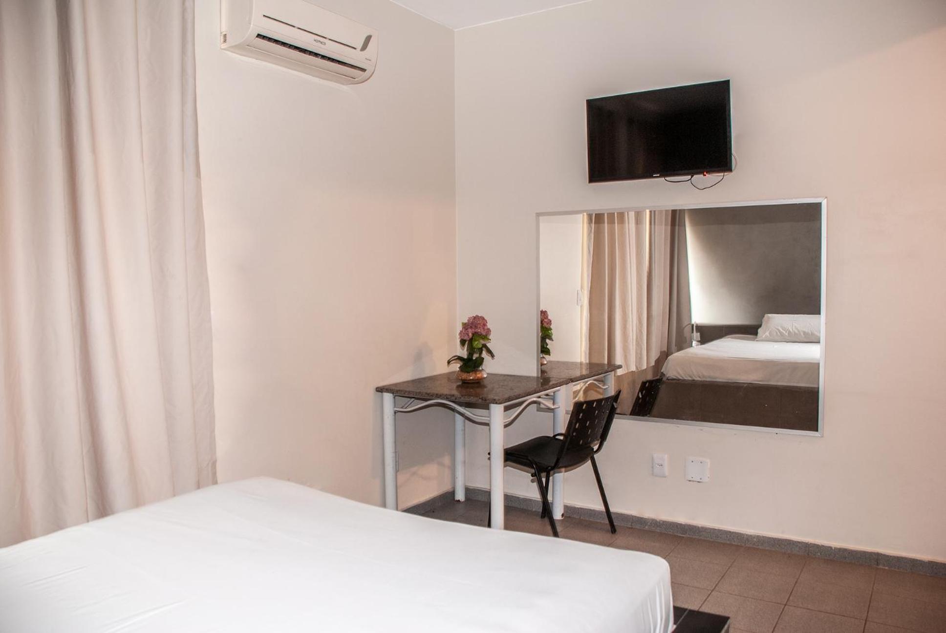 Hotel Viena Тагуатинга Экстерьер фото