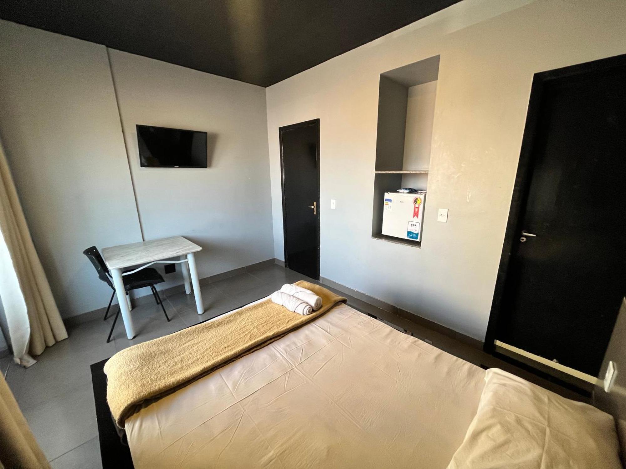 Hotel Viena Тагуатинга Экстерьер фото