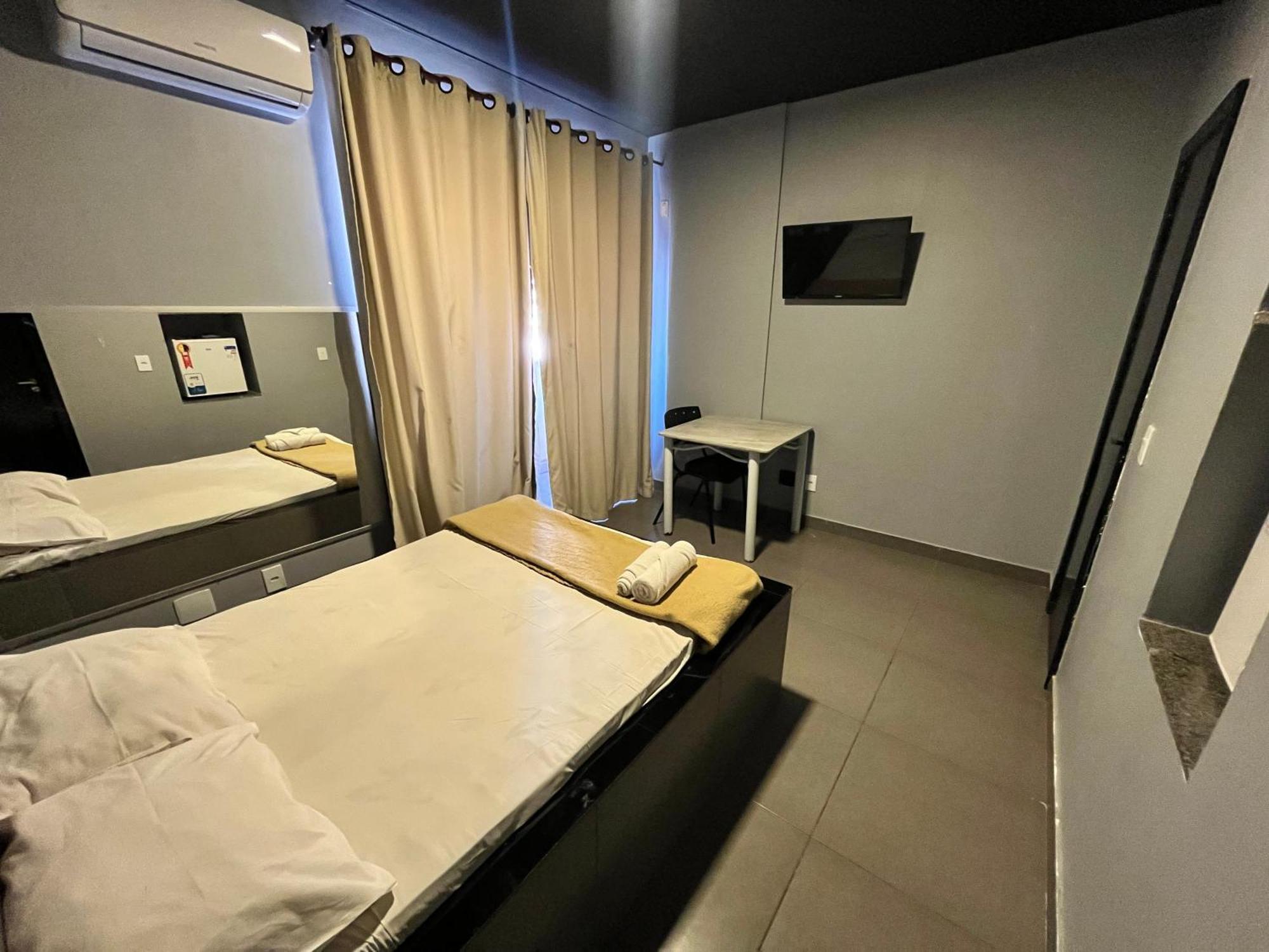 Hotel Viena Тагуатинга Экстерьер фото